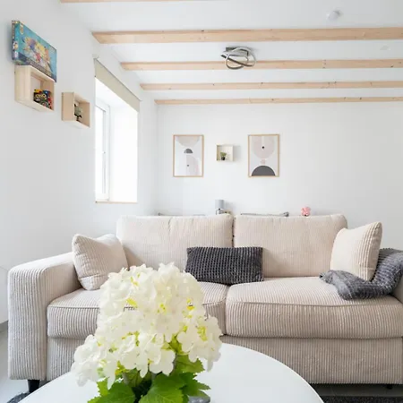 Live Work Relax In Wachau - 60m2 Perfect For Any Occasion With Garden *